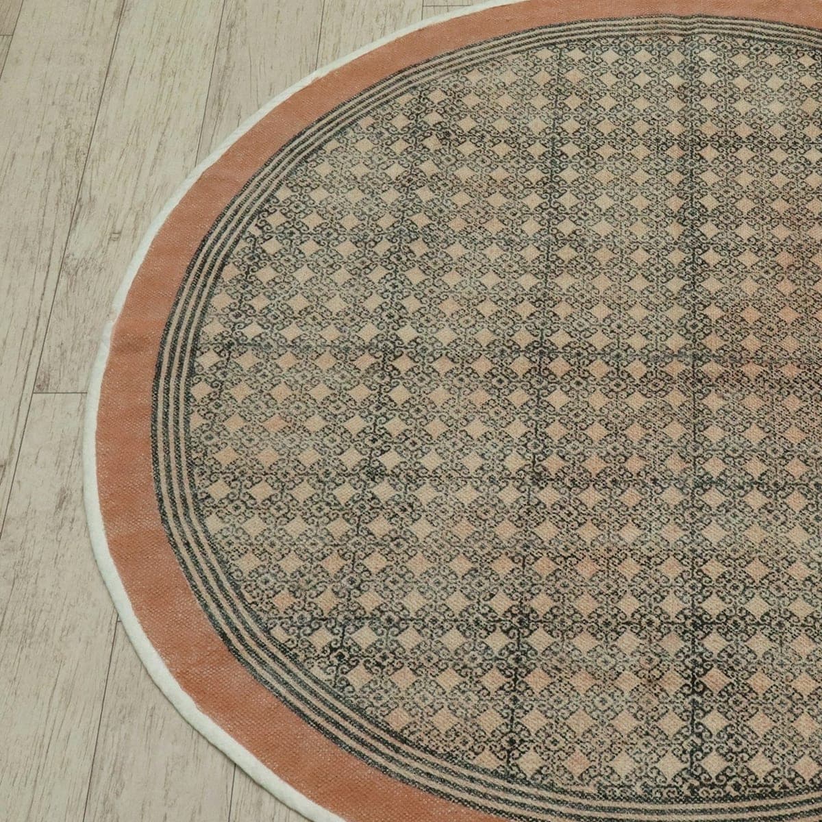 Close-up of the geometric pattern on the Terracotta Halo Round